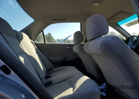 2002 Honda Accord Value из США, поврежденный, VIN 1HGCF86622A145951